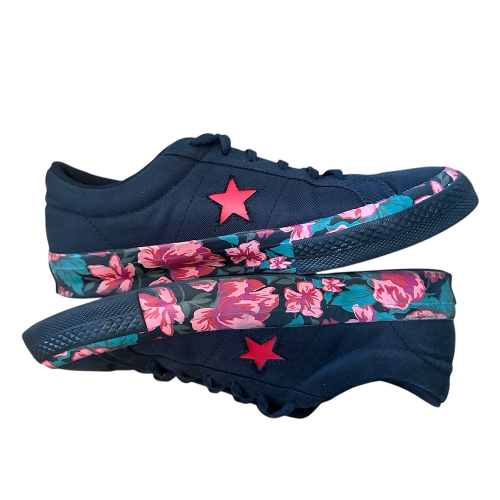 Converse Black, Pink and Red Unisex Sneakers with Floral Design. Youth Size 7.